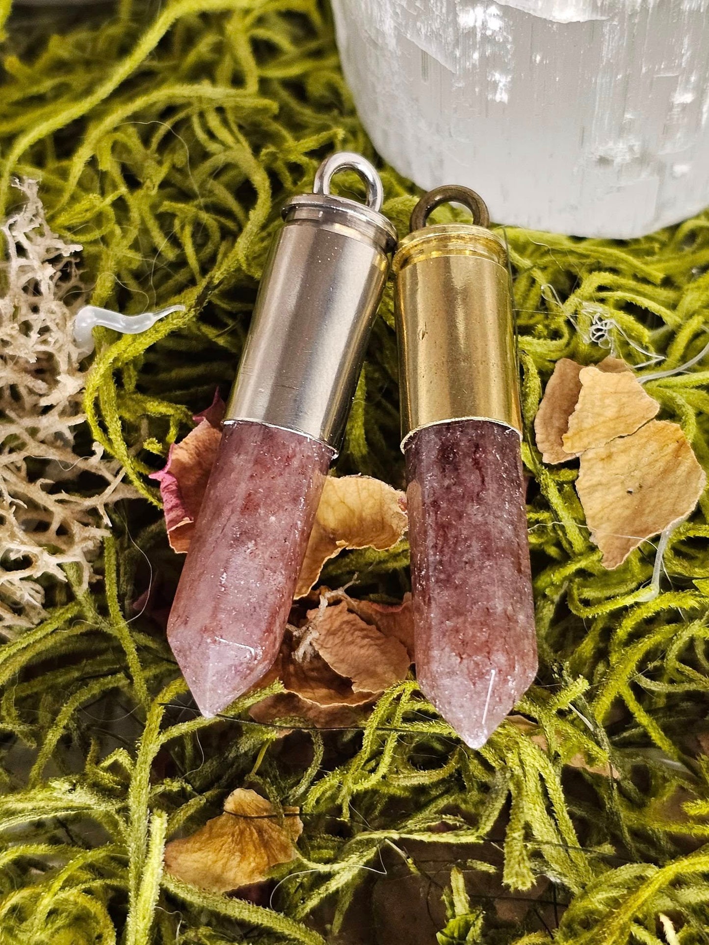 Shell Chak'd - Strawberry Quartz - (PENDANT ONLY - DON'T FORGET TO ADD YOUR CHAIN!!!)